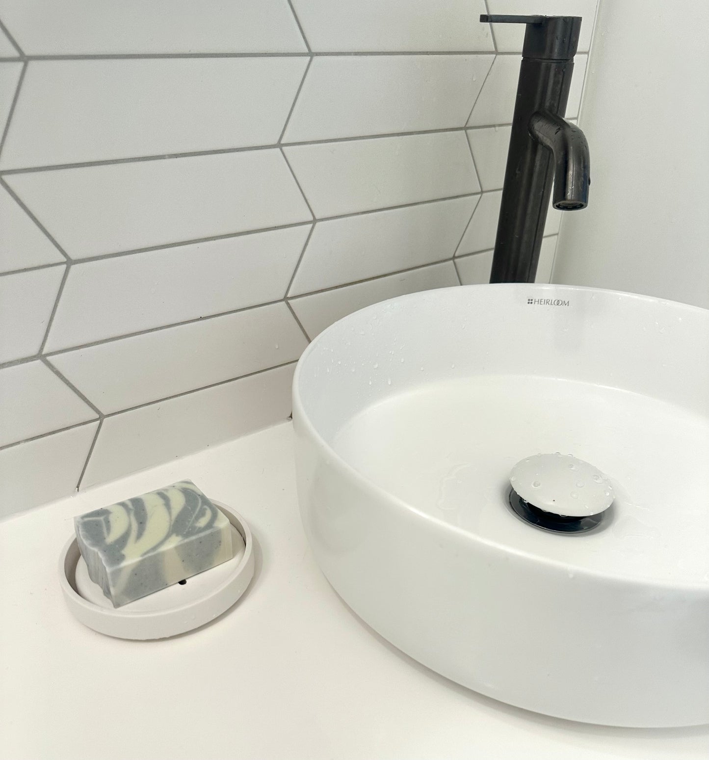 Emilia soap dish