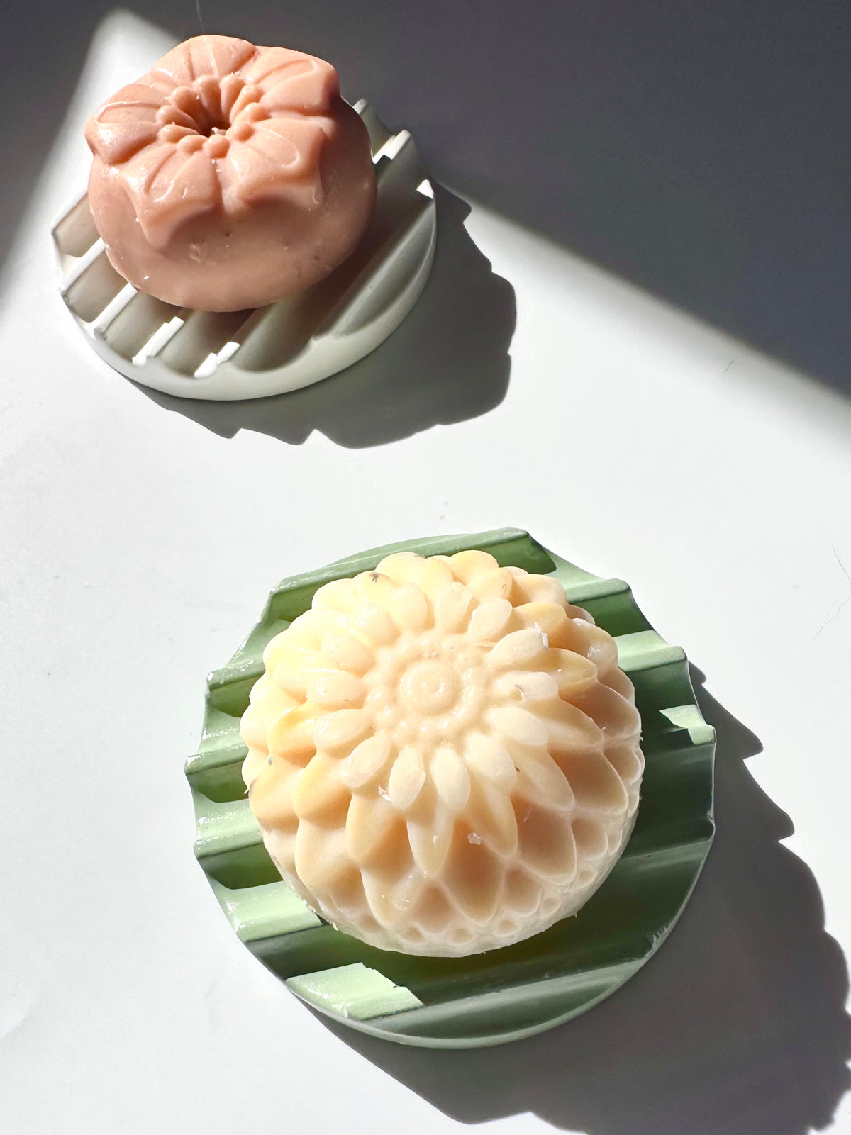 Round Ridge Soap Dish